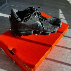 Black Nike Vapormax